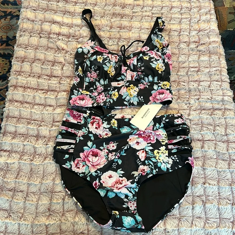 Bloomchic 2 pc Swim Wear size 14-16
